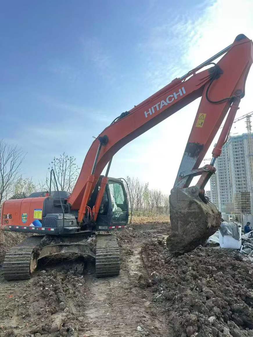 Used Hitachi ZAXIS200 Excavator 2019 Model / 2