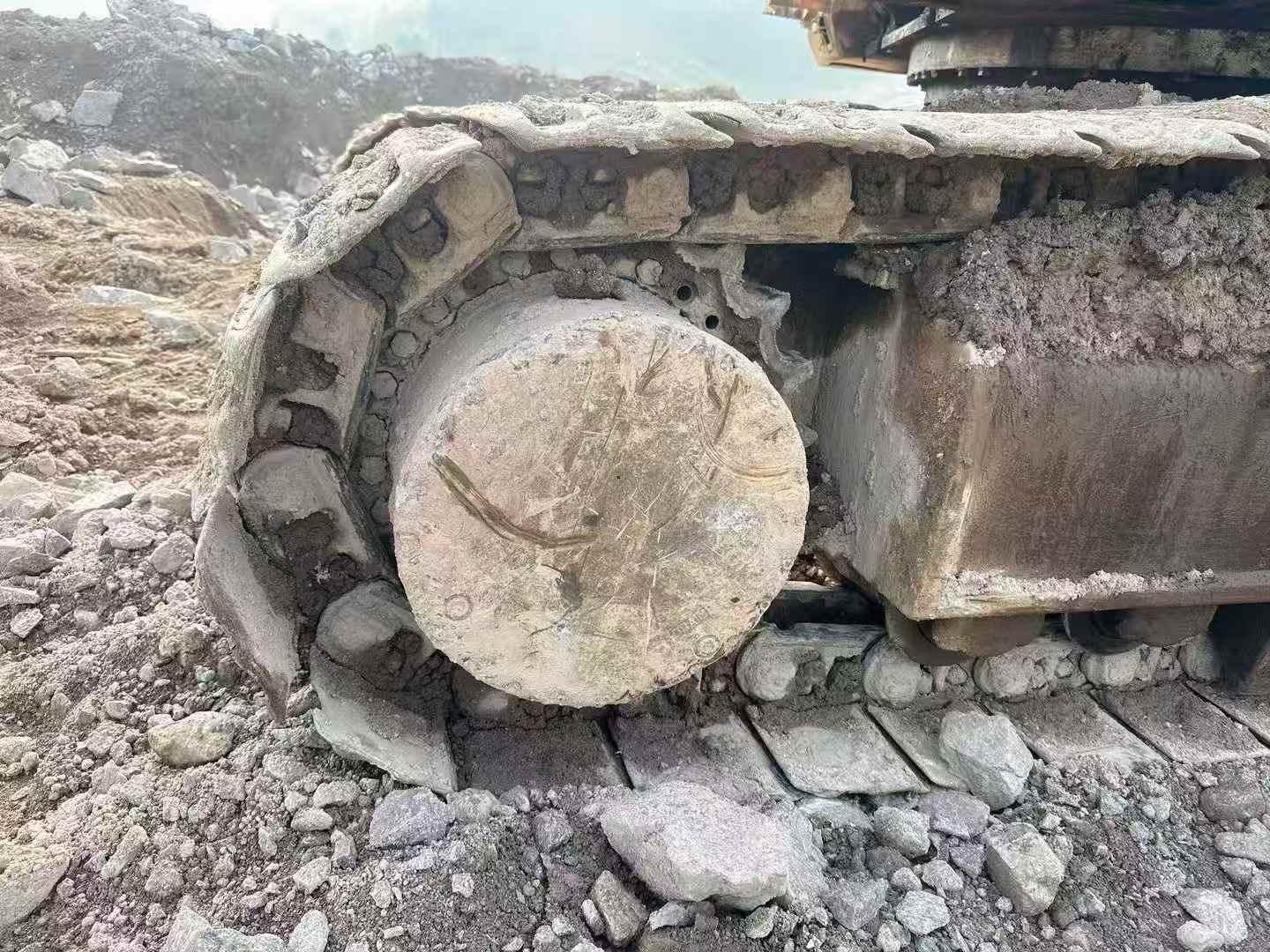 Buy Doosan DL420 Used Excavator / 8 Used Doosan DL420 Excavator 2016 Model / 8