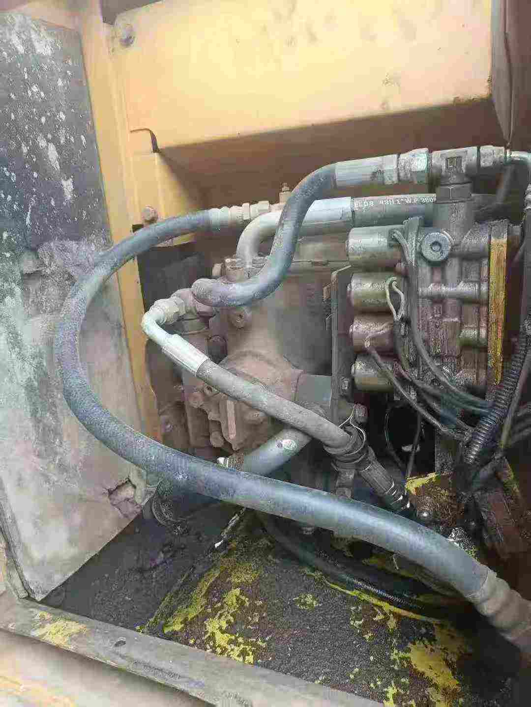 Used Komatsu PC120-6E Excavator 2016 Model / 5