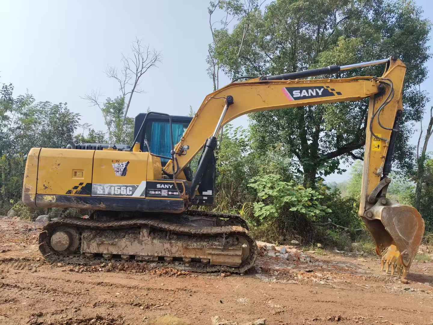 Used Sany SY135 Excavator 2020 Model / 3