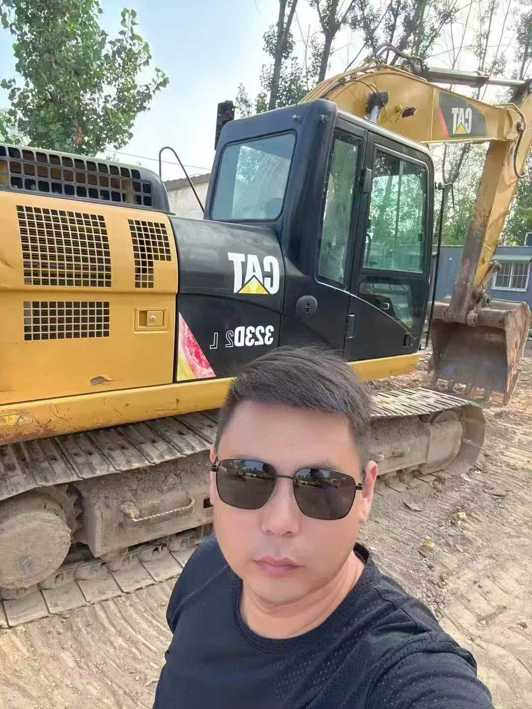 Used Caterpillar 323D2L Excavator 2017 Model / 4