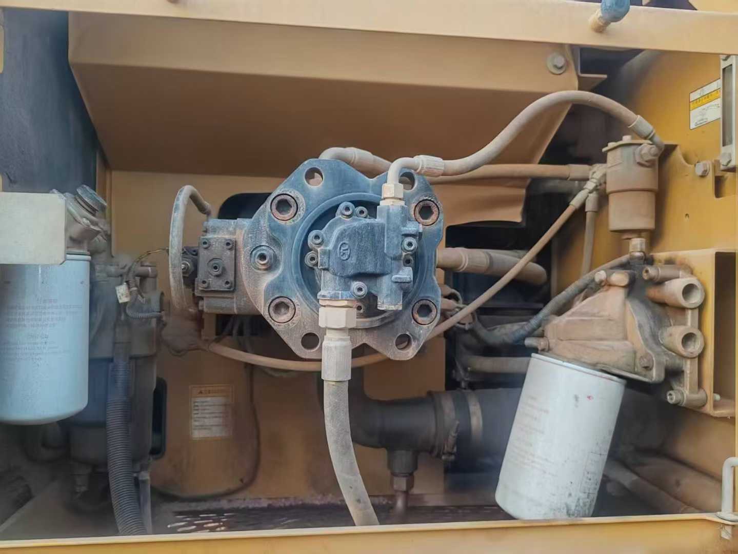 Used Sany SY200H Excavator 2020 Model / 4