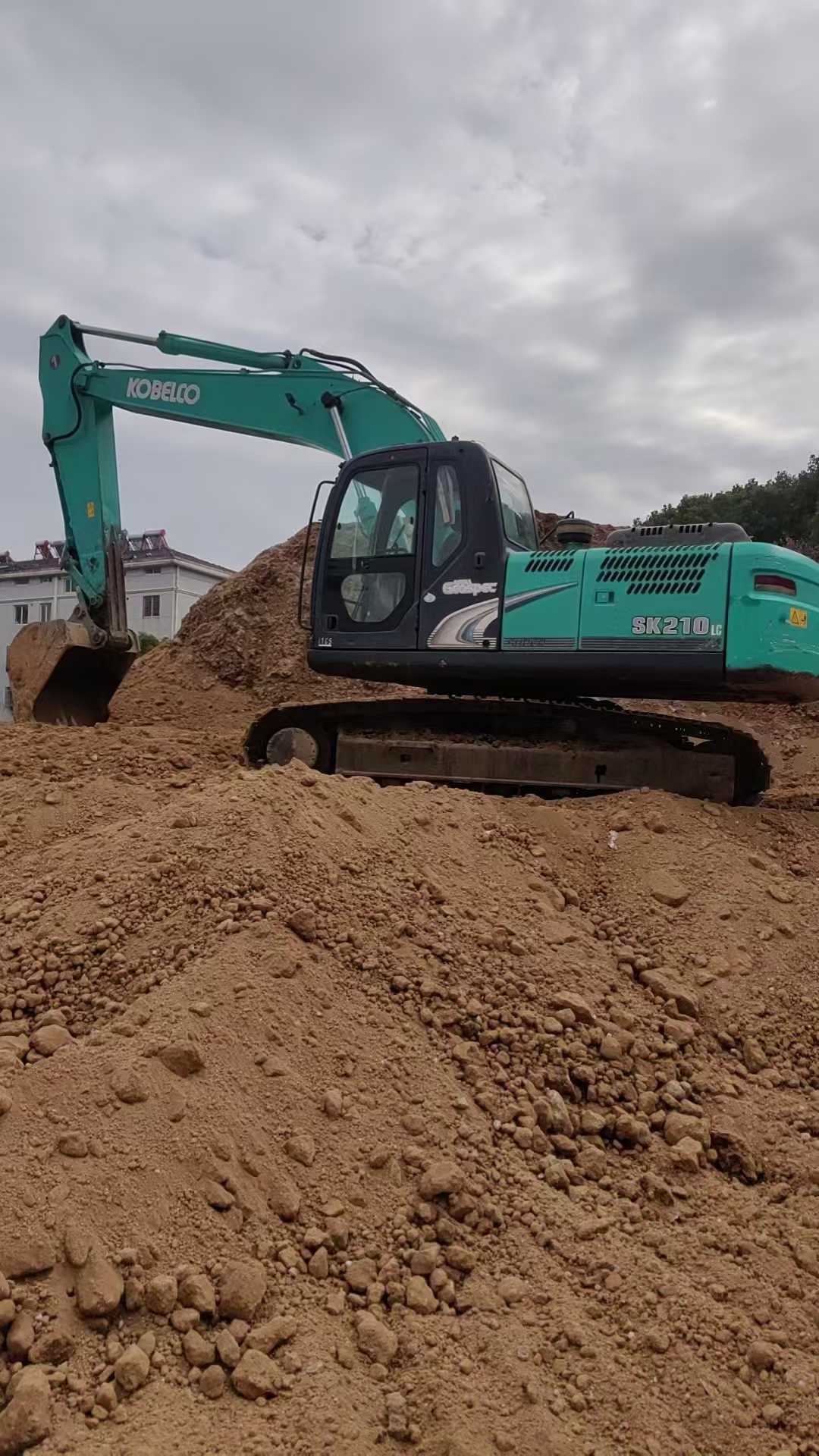Used Kobelco SK2008 Excavator 2012 Model / 4