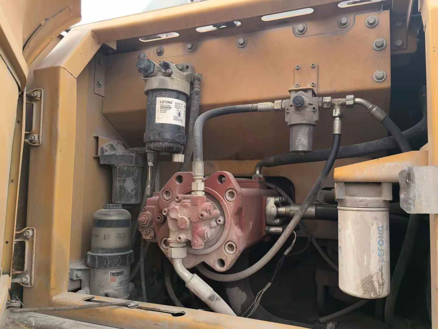 Used XCMG XE270GK Excavator 2018 Model / 8