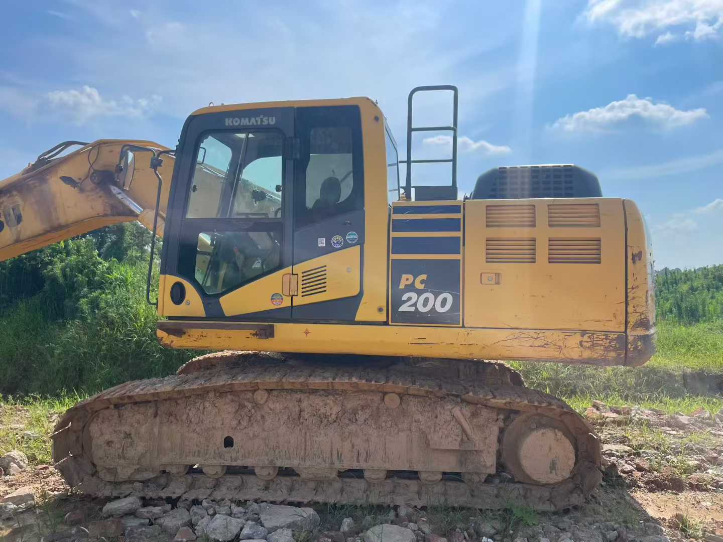 Used Komatsu PC200-10 Excavator 2016 Model / 8
