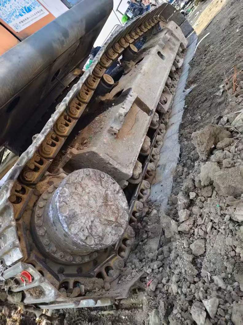 Used Hitachi ZX230-6 Excavator 2016 Model / 5