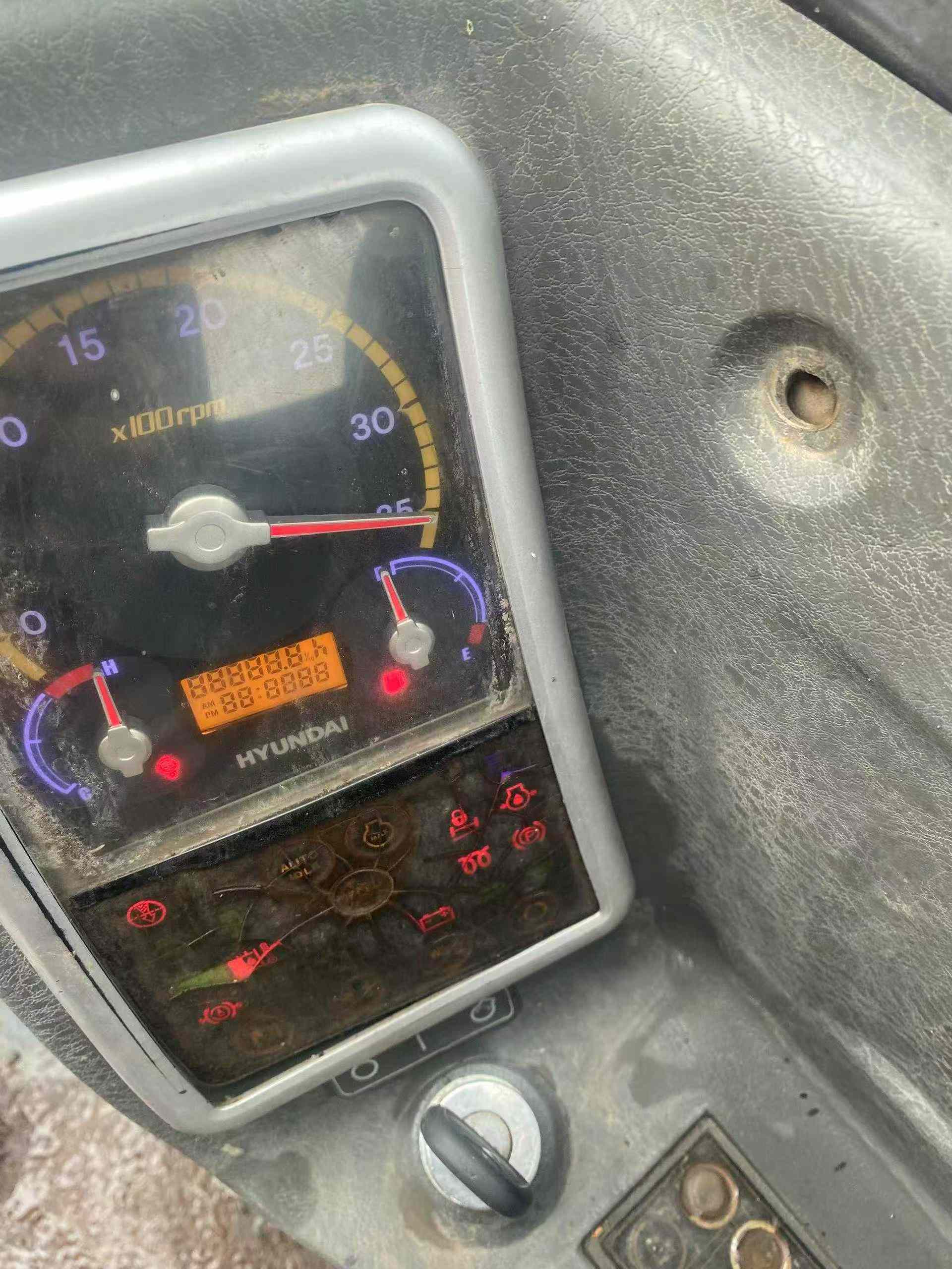 Used Hyundai R60-9 Excavator 2016 Model / 7