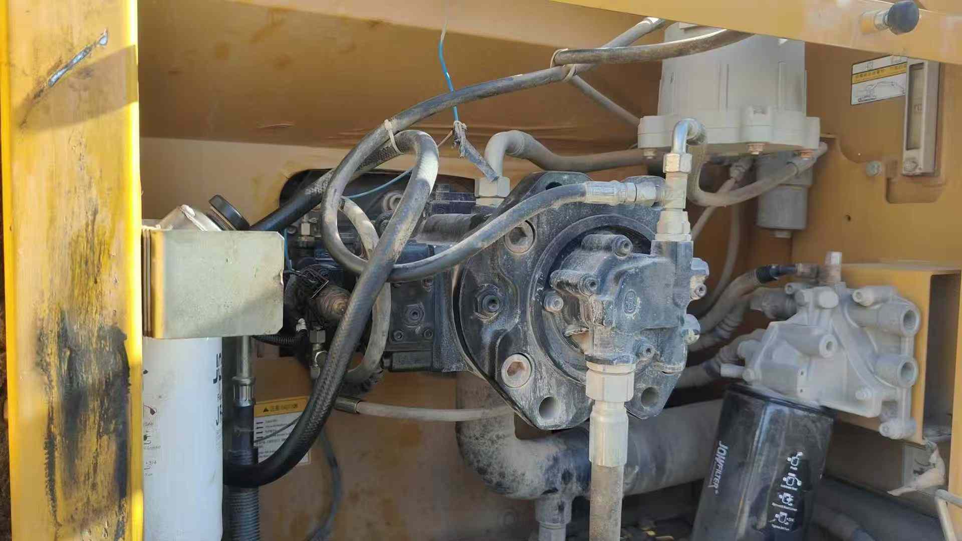 Used Sany SY200H Excavator 2020 Model / 3