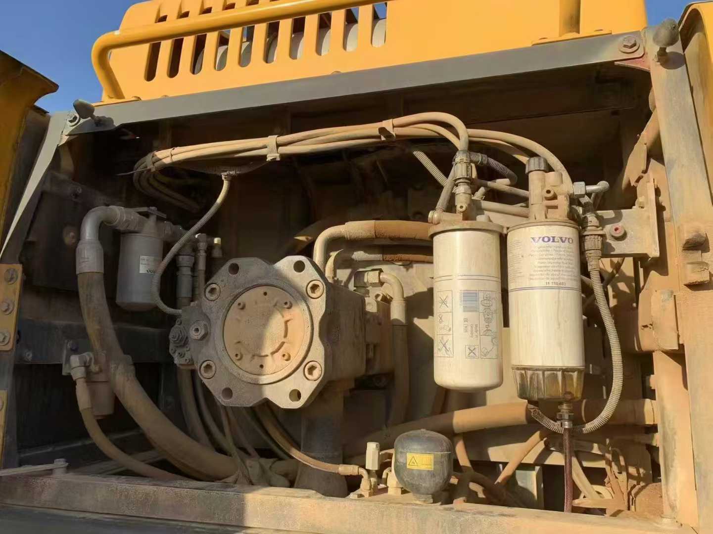 Used Volvo EC480 Excavator 2016 Model / 4