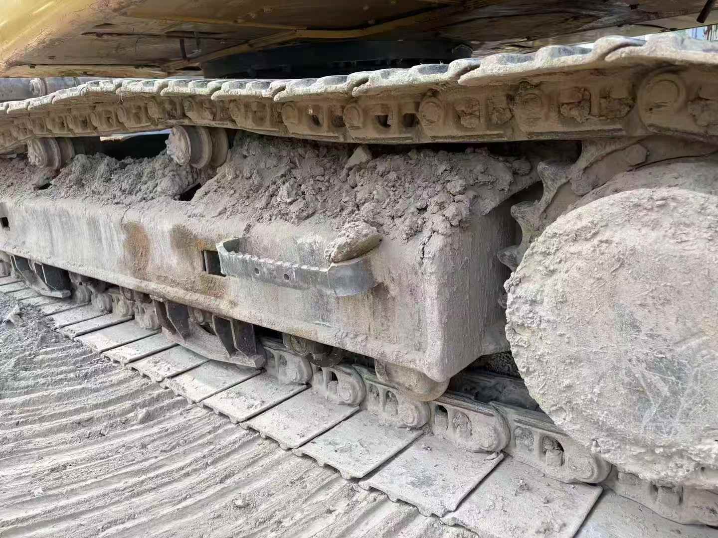 Used Caterpillar 323D2L Excavator 2017 Model / 8