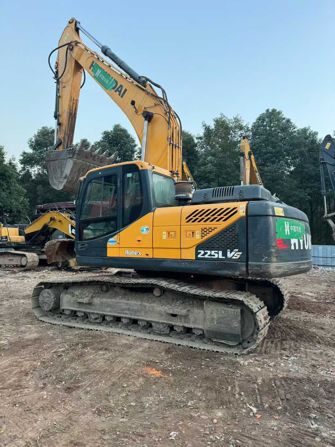 Used Hyundai R225LVS Excavator 2020 Model / 2