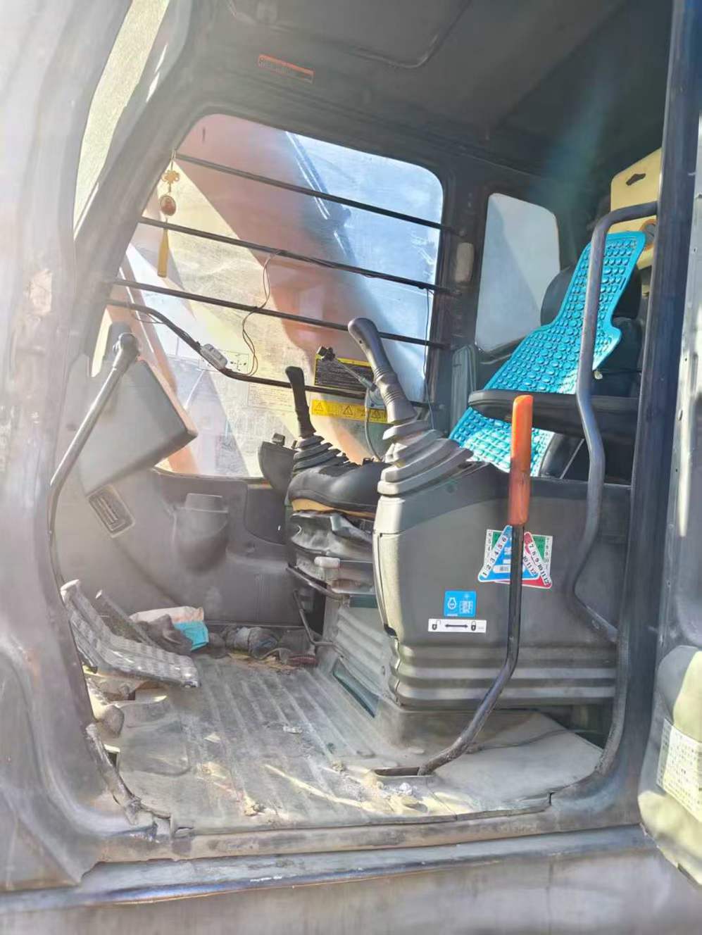 Used Hitachi ZX230-6 Excavator 2016 Model / 7