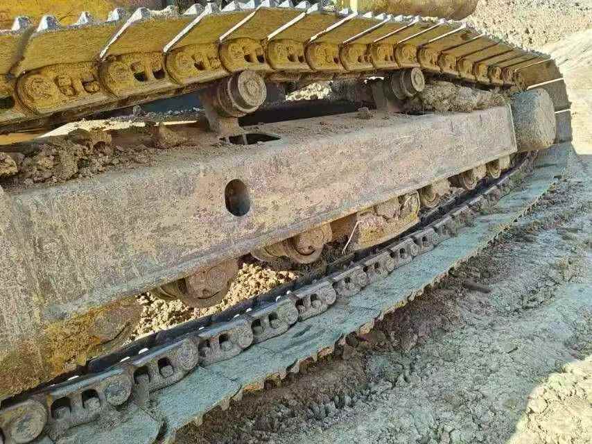 Used Komatsu PC200-8 Excavator 2016 Model / 6