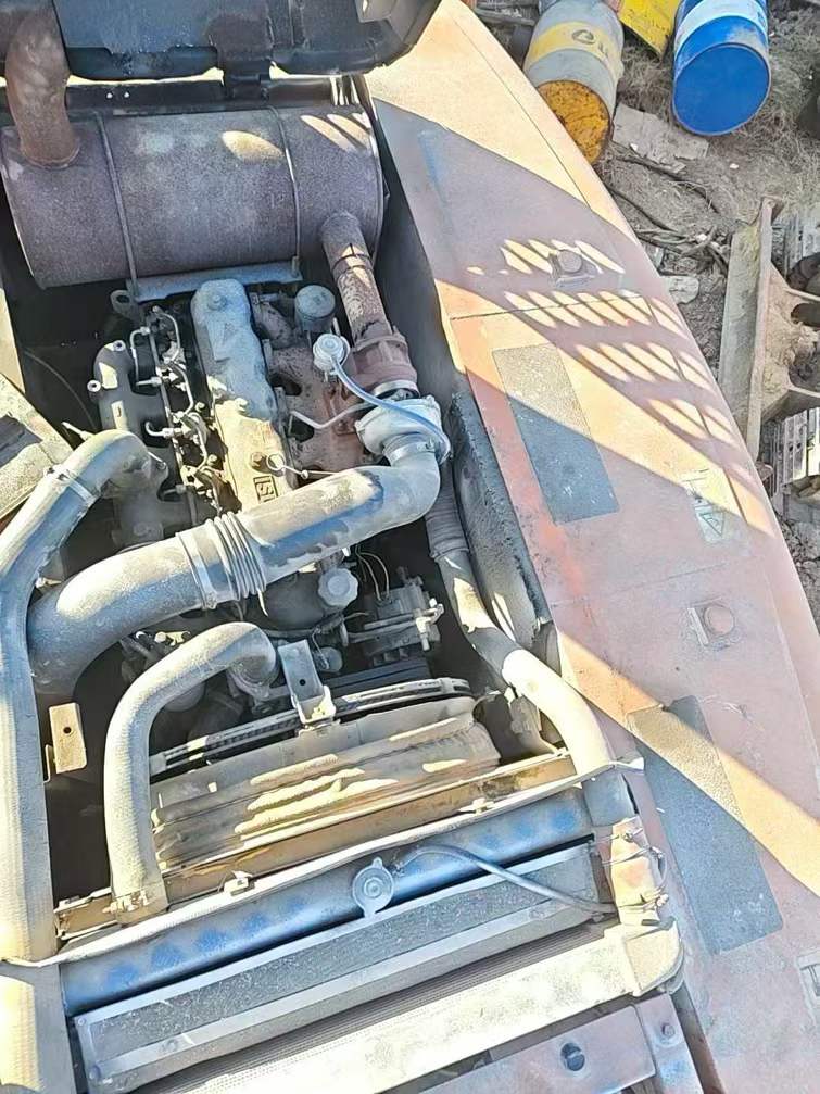 Used Hitachi ZX230-6 Excavator 2016 Model / 6