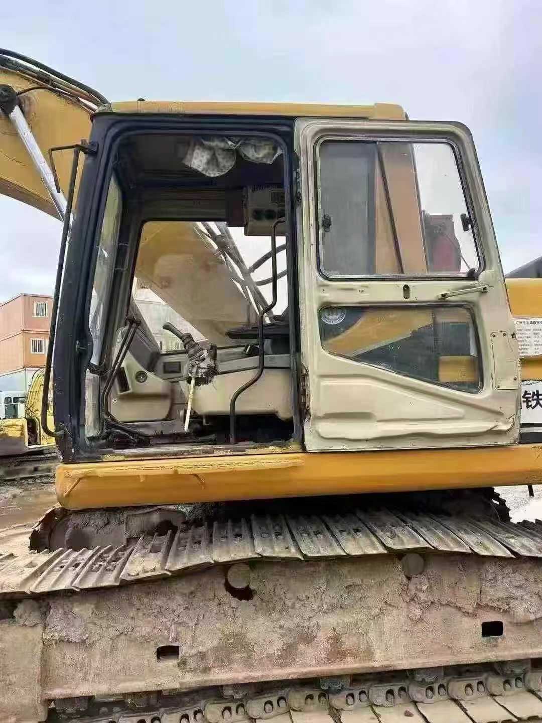 Used Caterpillar 320B Excavator 2016 Model / 4