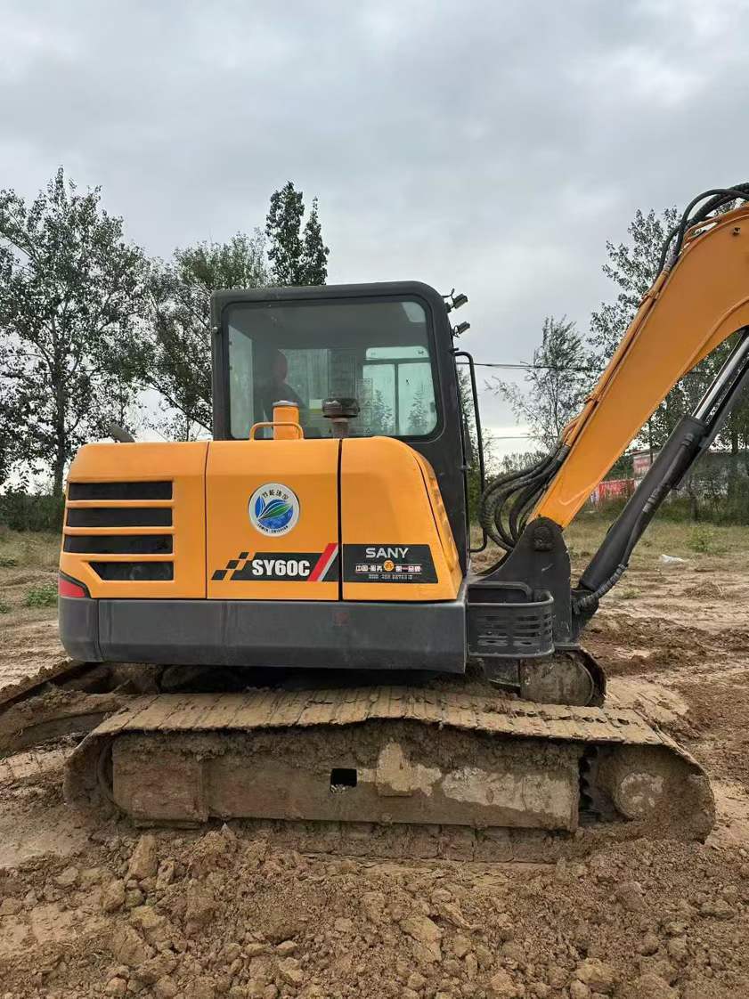 Used Sany SY60 Excavator 2016 Model / 4