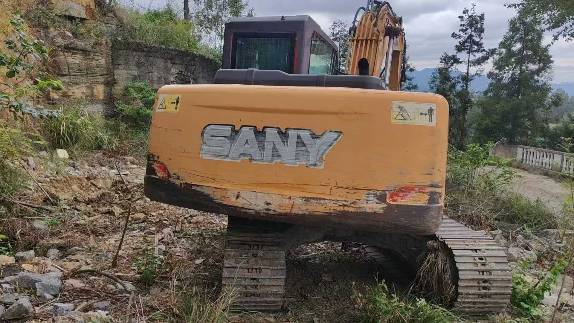 Used Sany SY115C Excavator 2015 Model / 7