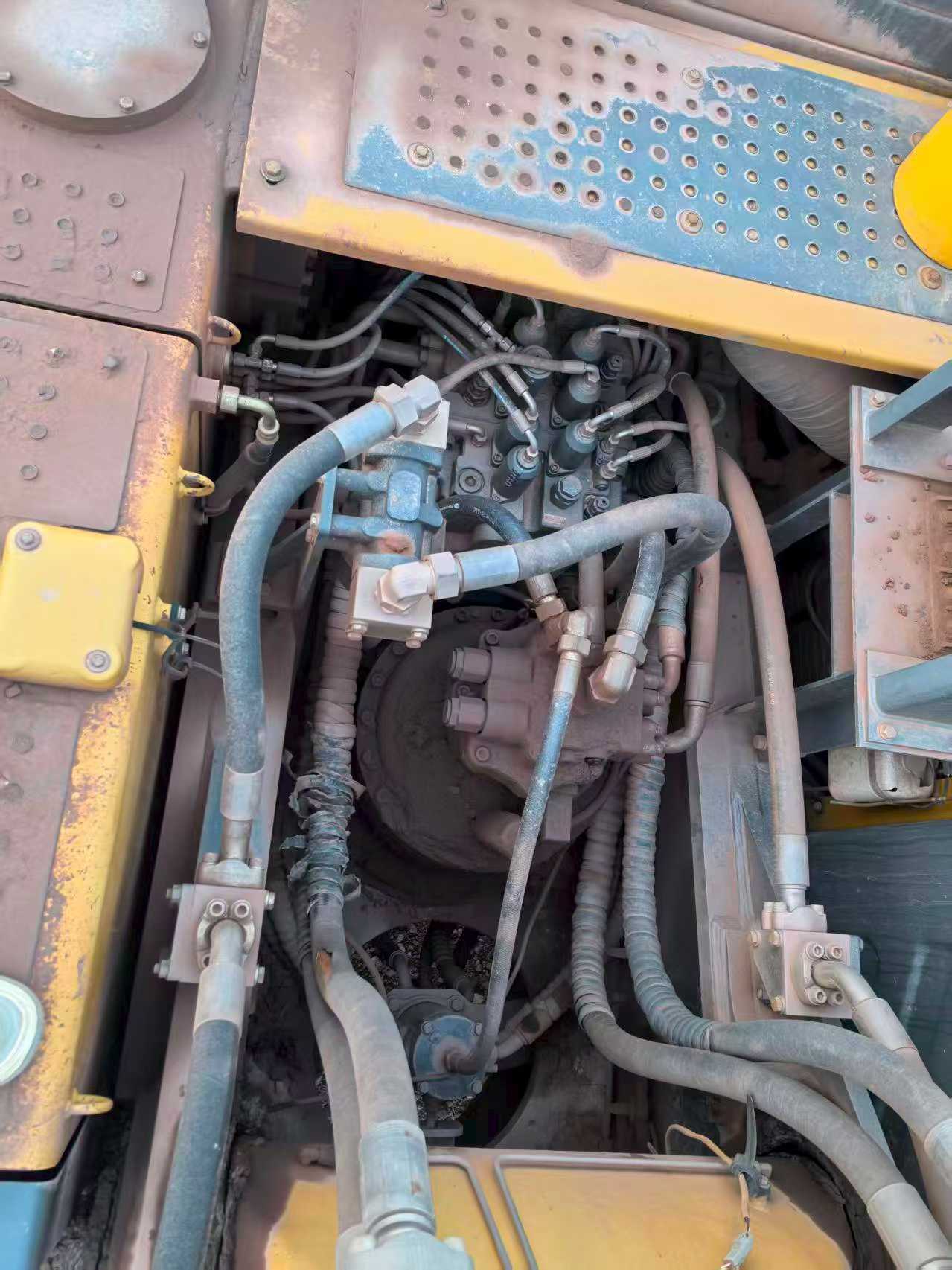 Used XCMG XE490KS Excavator 2020 Model / 6