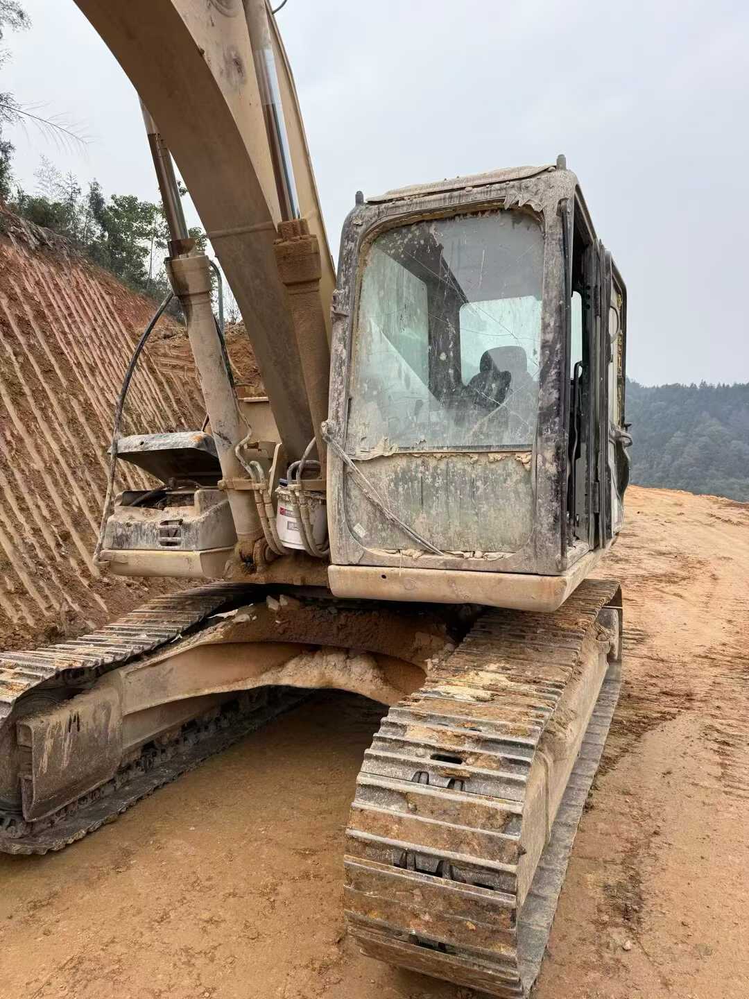 Used Caterpillar CT18 Excavator 2016 Model / 9