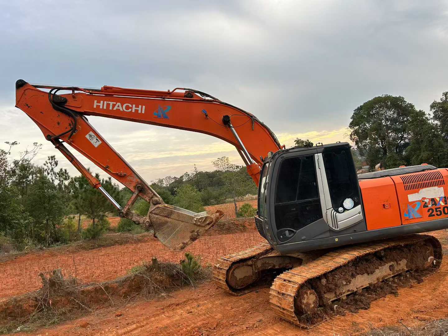 Used Hitachi ZX210K Excavator 2016 Model / 3