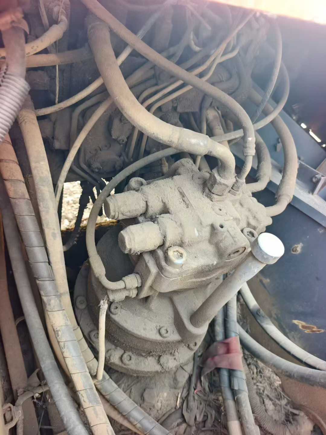 Used Hitachi ZAXIS200 Excavator 2012 Model / 8