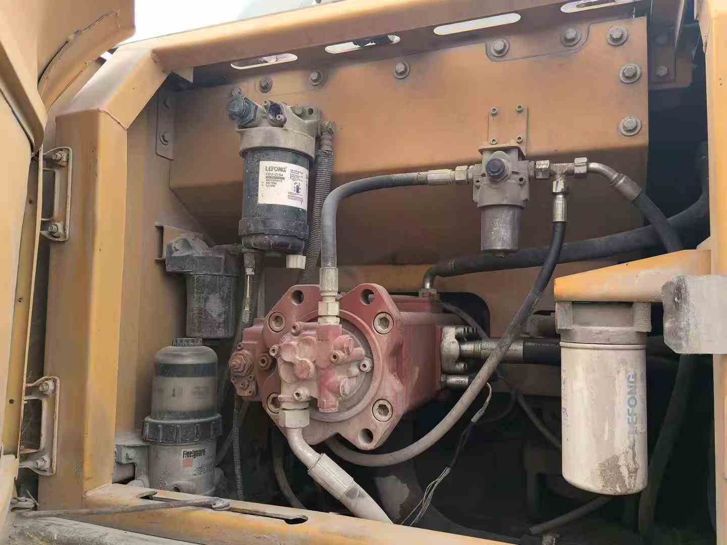 Used XCMG XE270GK Excavator 2018 Model / 8