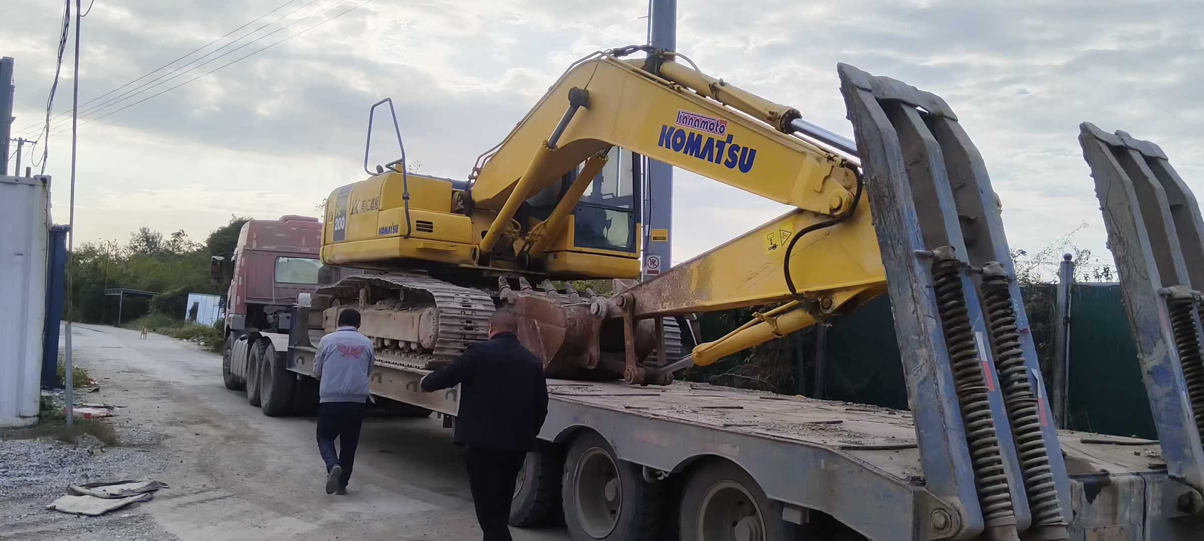 Used Komatsu PW200-7 Excavator 2016 Model / 4