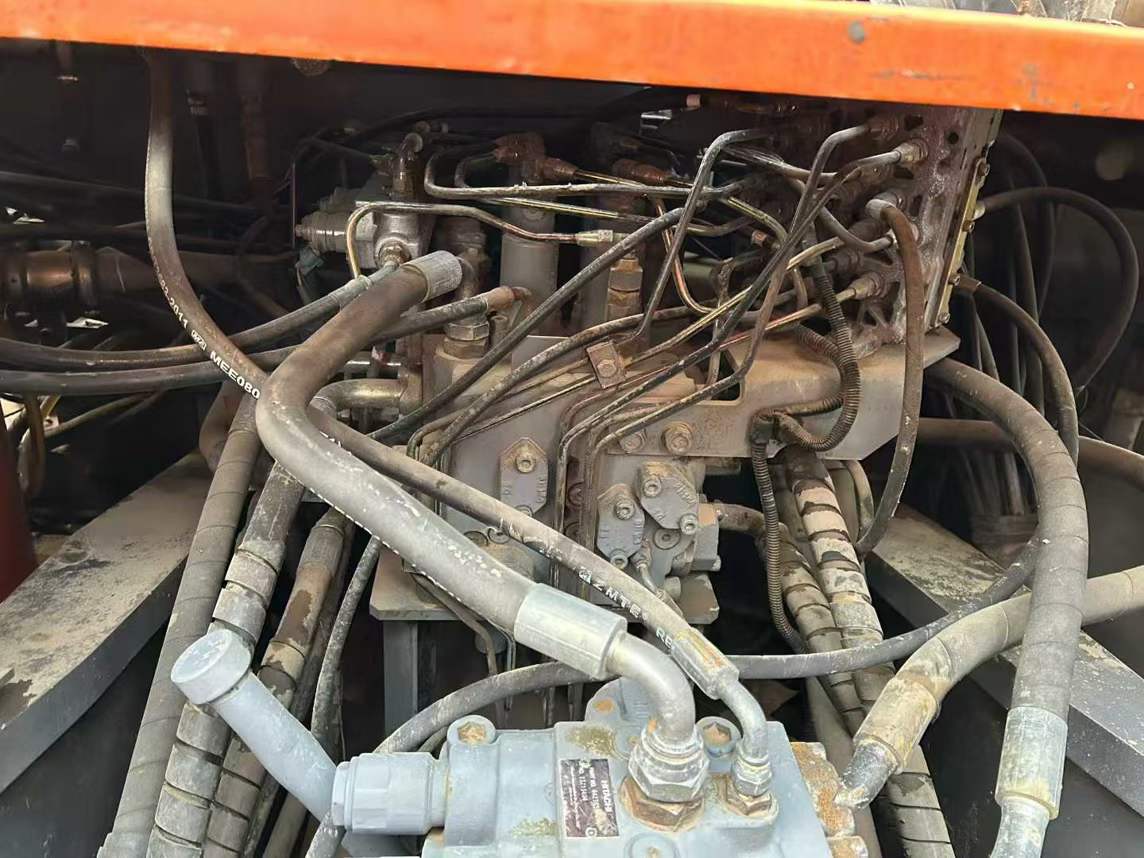 Used Hitachi ZX240-3 Excavator 2014 Model / 3