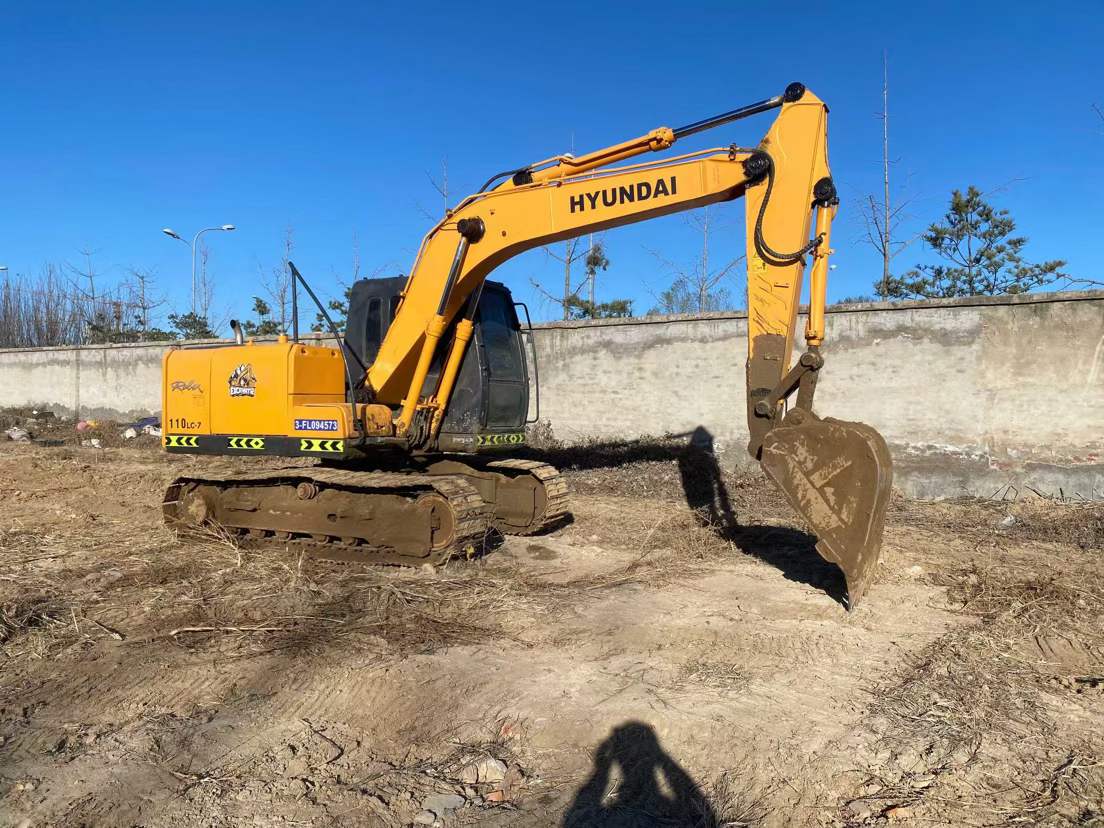 Buy Hyundai R110-7 Used Excavator / 4 Used Hyundai R110-7 Excavator 2016 Model / 4