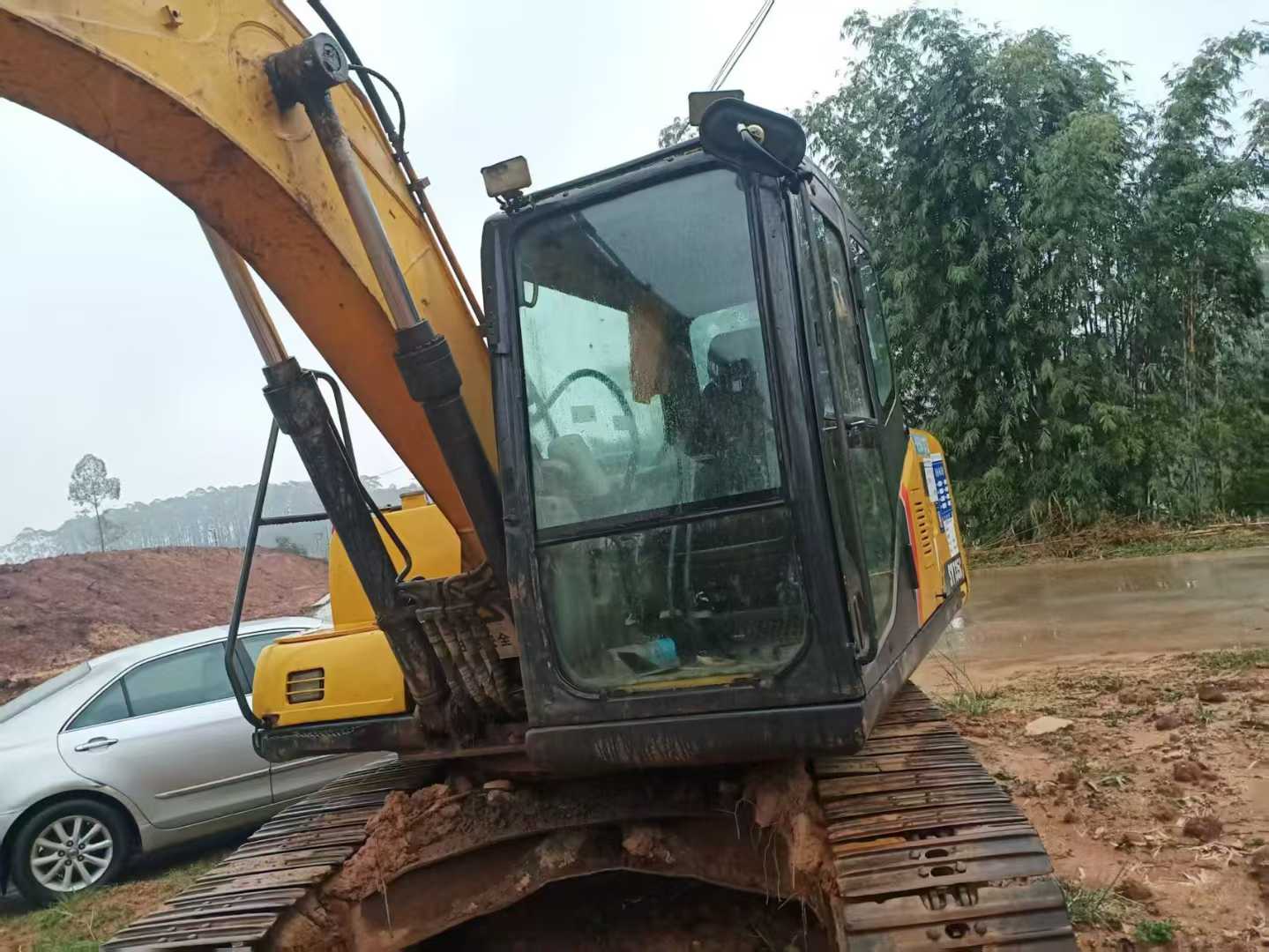 Used Sany SY135 Excavator 2016 Model / 4