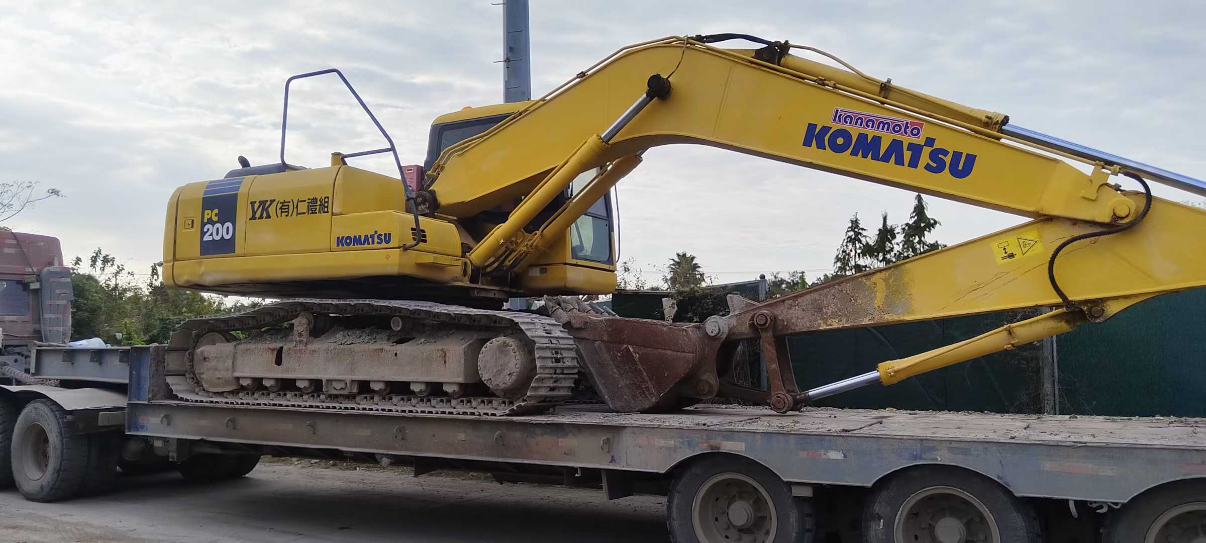 Used Komatsu PW200-7 Excavator 2016 Model / 5