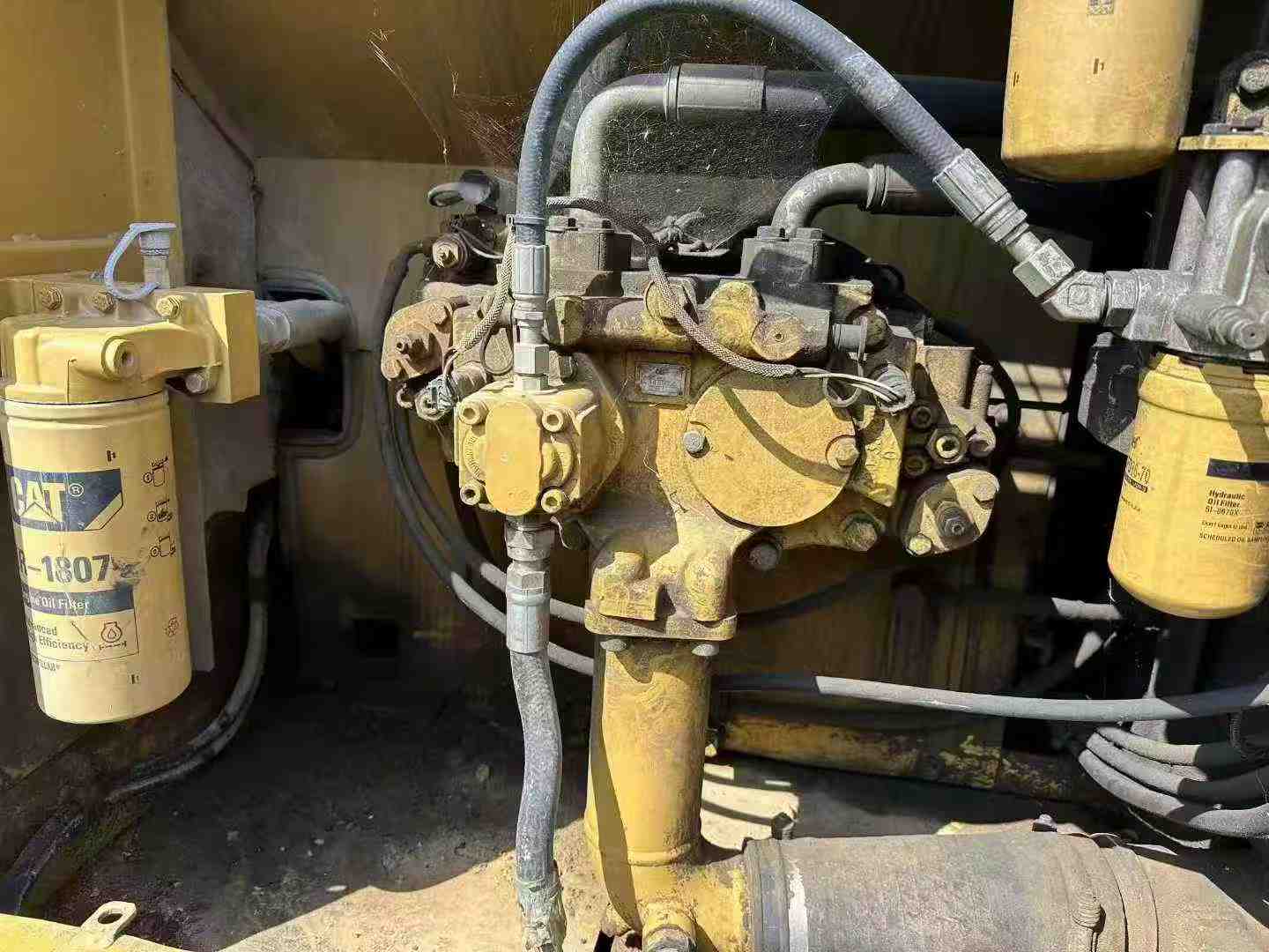 Used Caterpillar CT16 Excavator 2014 Model / 5