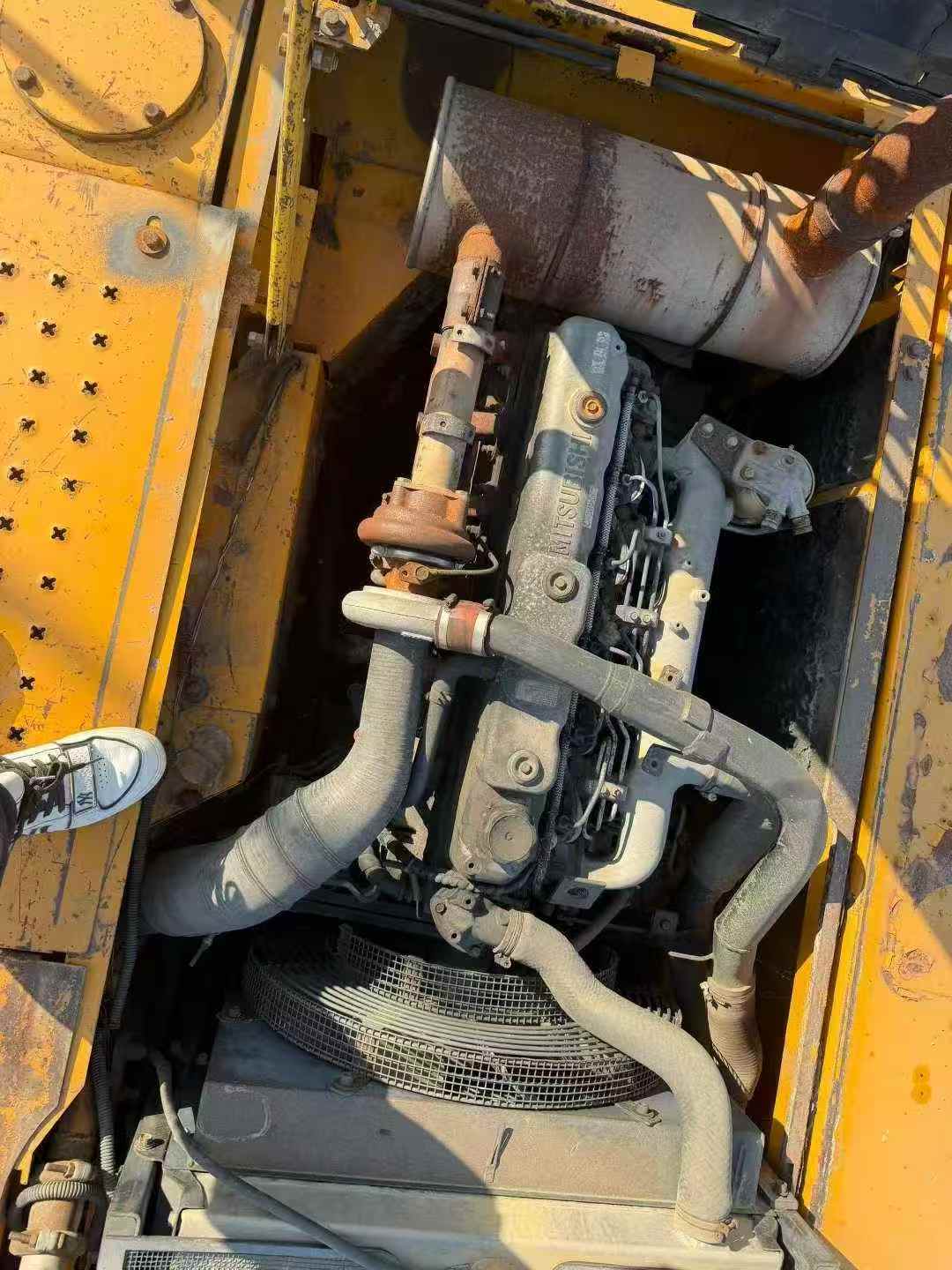 Used Sany SY205C-8S Excavator 2010 Model / 4