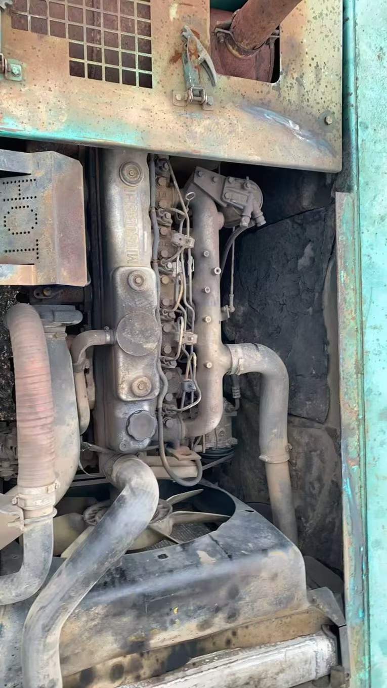 Buy Kobelco SK200 Used Excavator / 3 Used Kobelco SK200 Excavator 2016 Model / 3