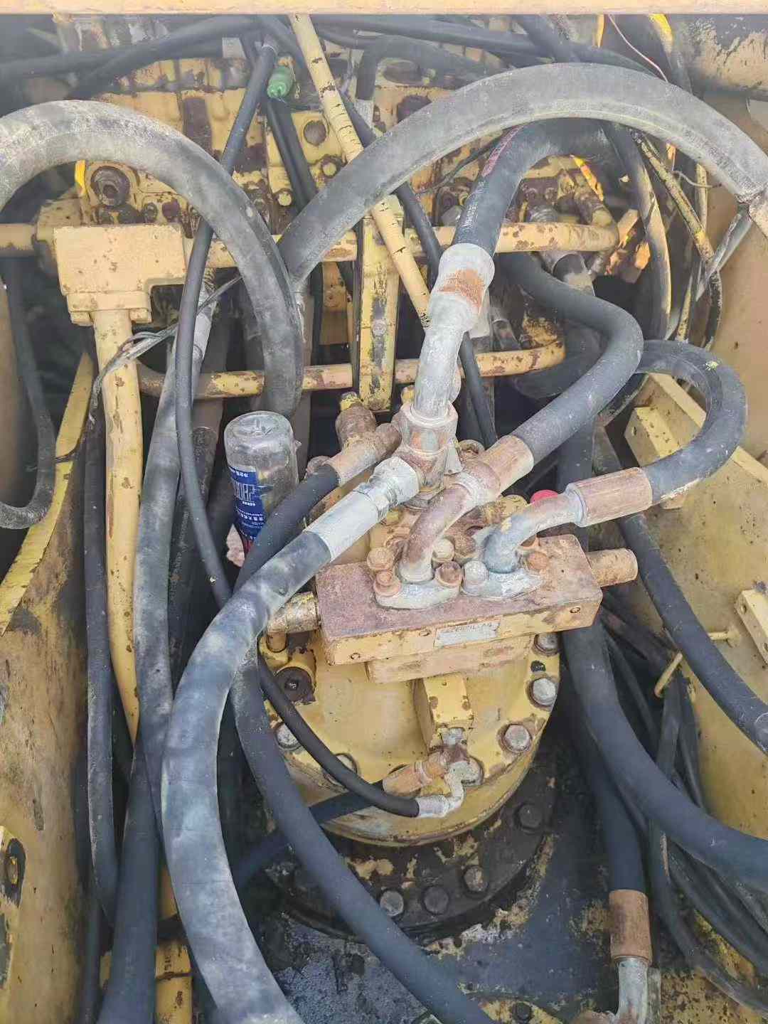 Buy Caterpillar 320V2 Used Excavator / 8 Used Caterpillar 320V2 Excavator 2016 Model / 8