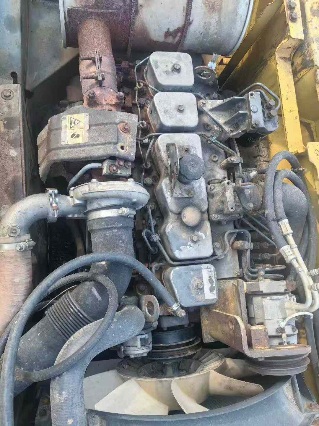 Used Komatsu PW200-7 Excavator 2016 Model / 3