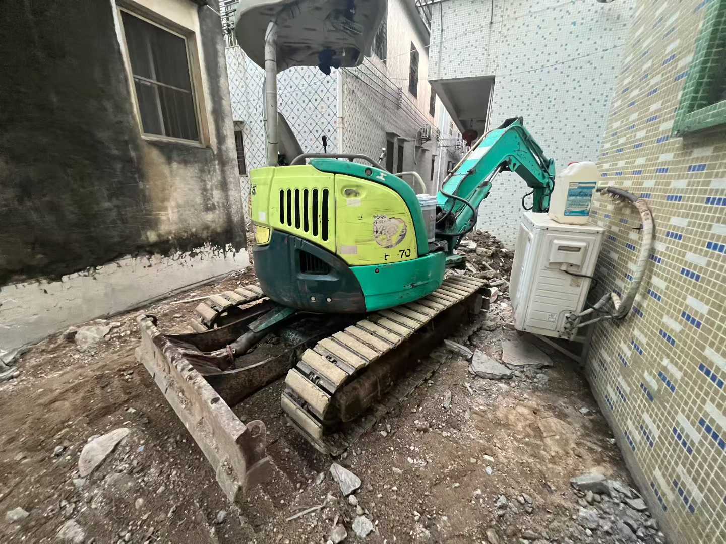 Used Yanmar vio30 Excavator 2016 Model / 5