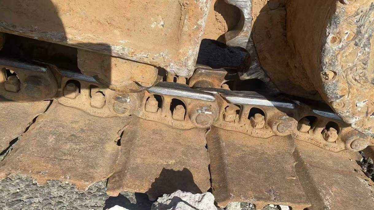 Buy Kobelco SK200 Used Excavator / 8 Used Kobelco SK200 Excavator 2016 Model / 8