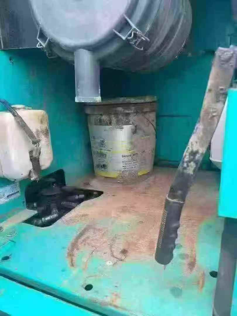 Buy Kobelco SK200 Used Excavator / 5 Used Kobelco SK200 Excavator 2011 Model / 5