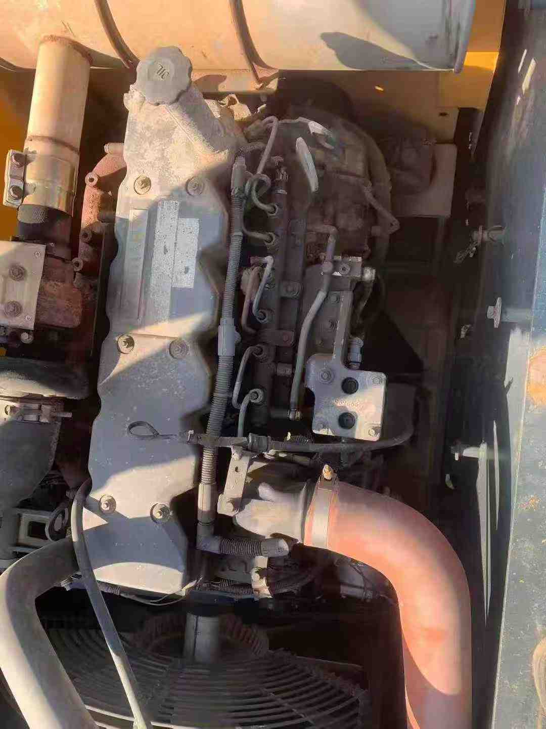 Used Hyundai R215VSN Excavator 2017 Model / 4