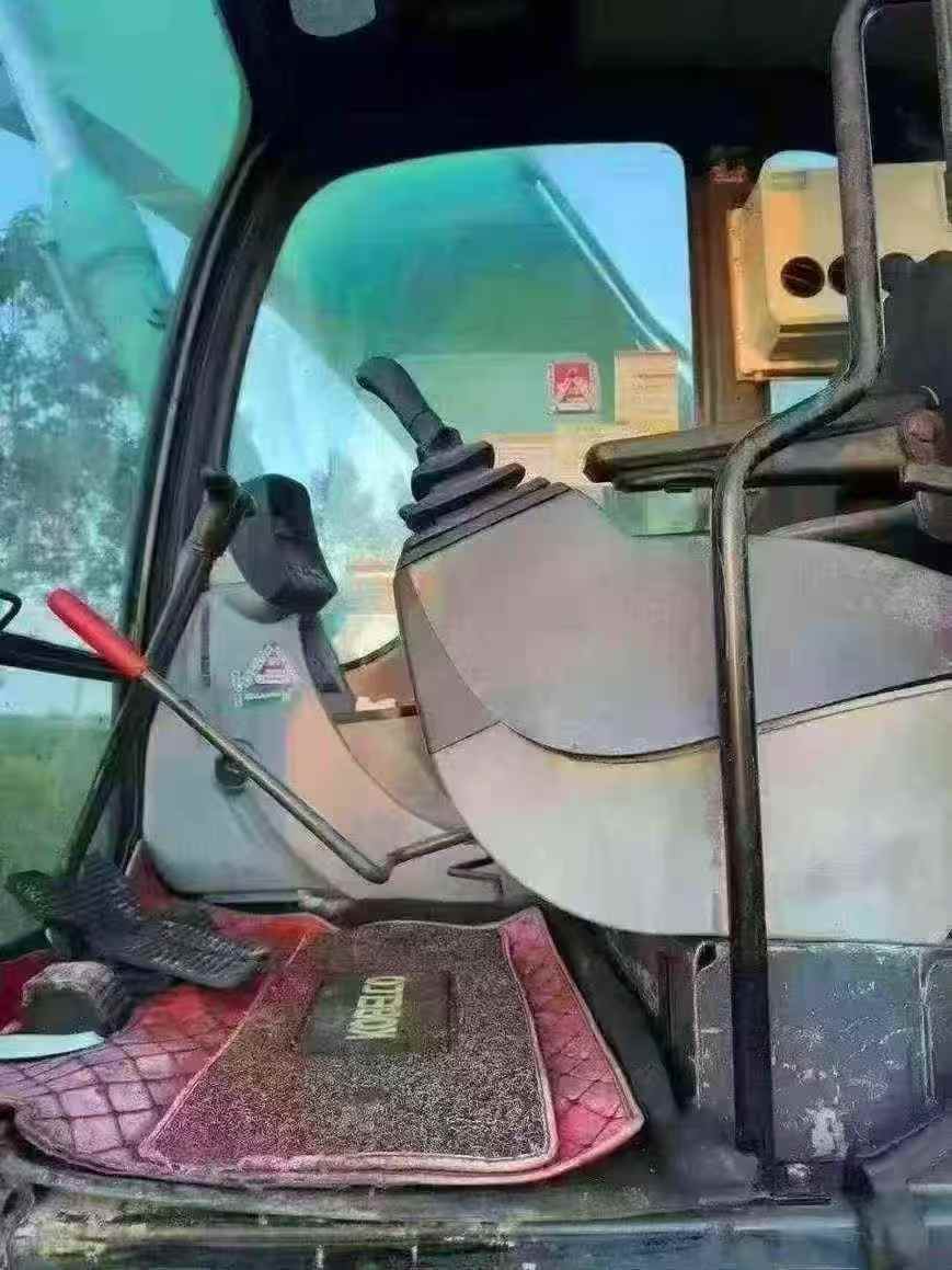 Buy Kobelco SK200 Used Excavator / 6 Used Kobelco SK200 Excavator 2011 Model / 6