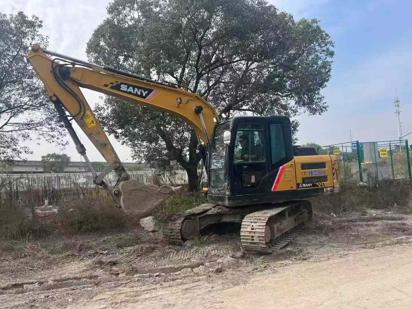 Used Sany SY135 Excavator 2020 Model / 4