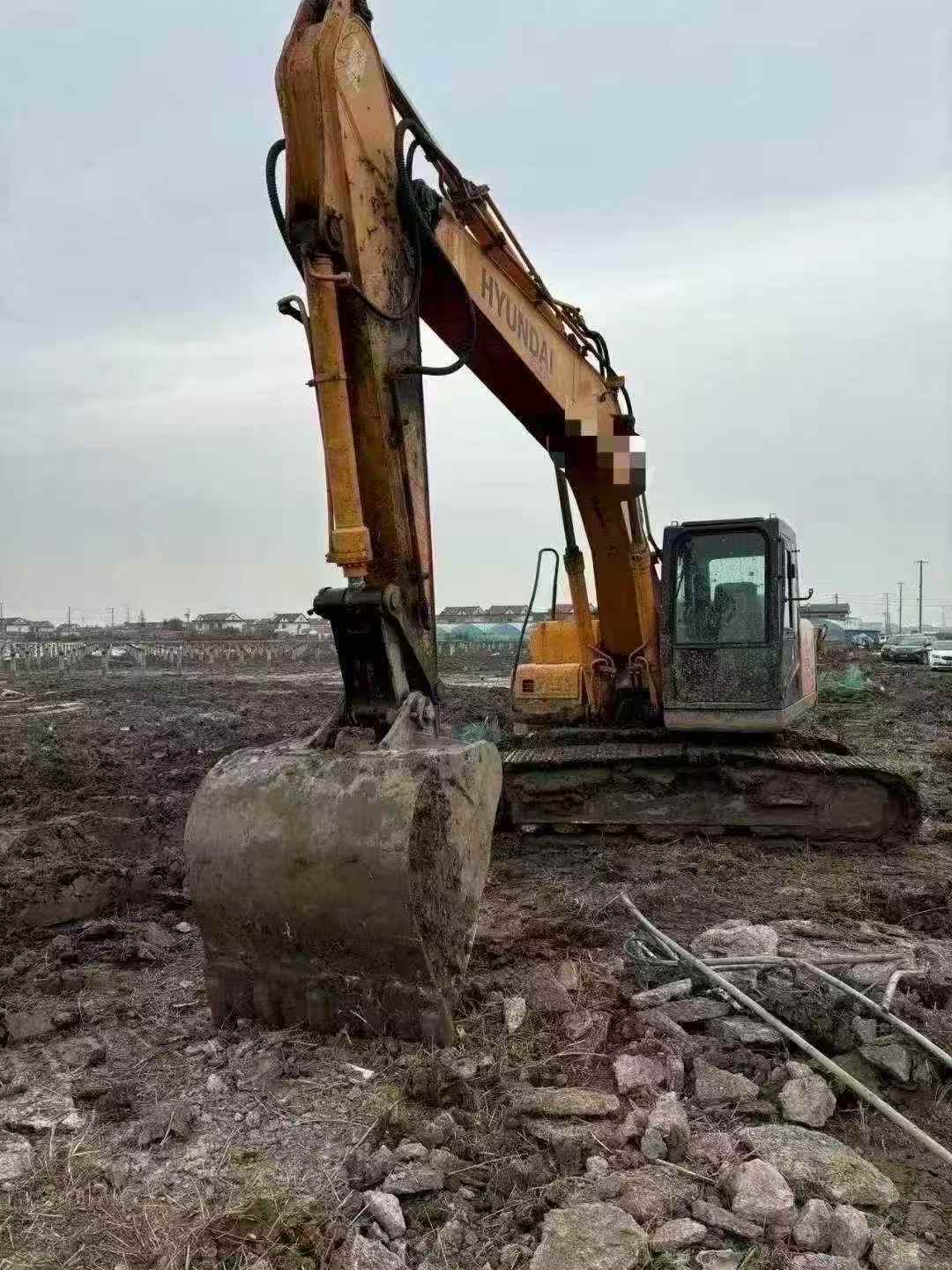 Buy Hyundai R215-7 Used Excavator / 8 Used Hyundai R215-7 Excavator 2013 Model / 8