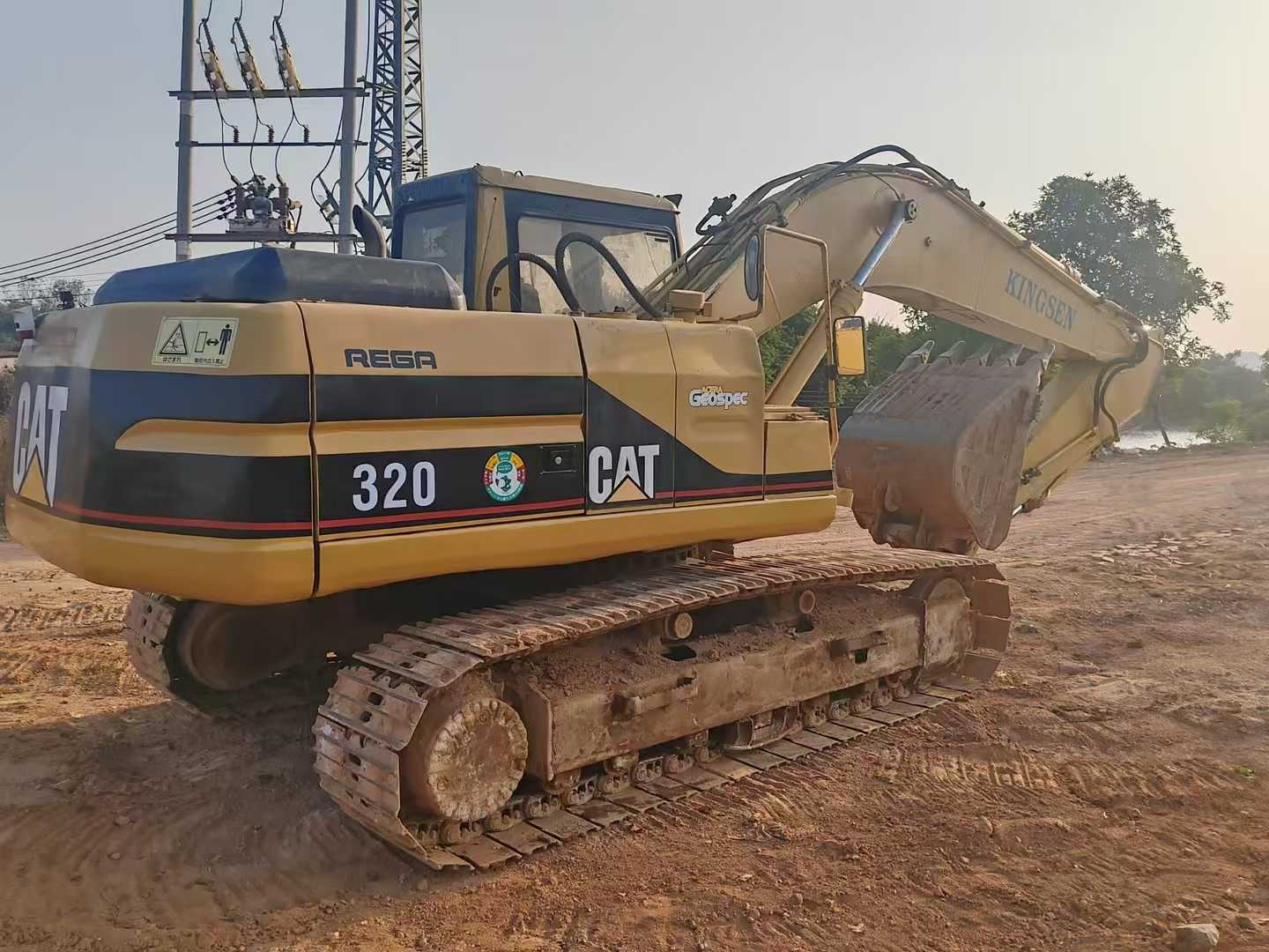 Used Caterpillar 320V2 Excavator 2016 Model / 9
