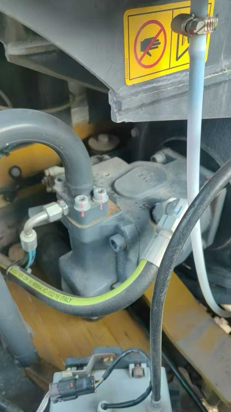 Used XCMG XE60 Excavator 2022 Model / 6