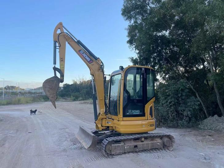 Buy XCMG XE35U Used Excavator / 1
