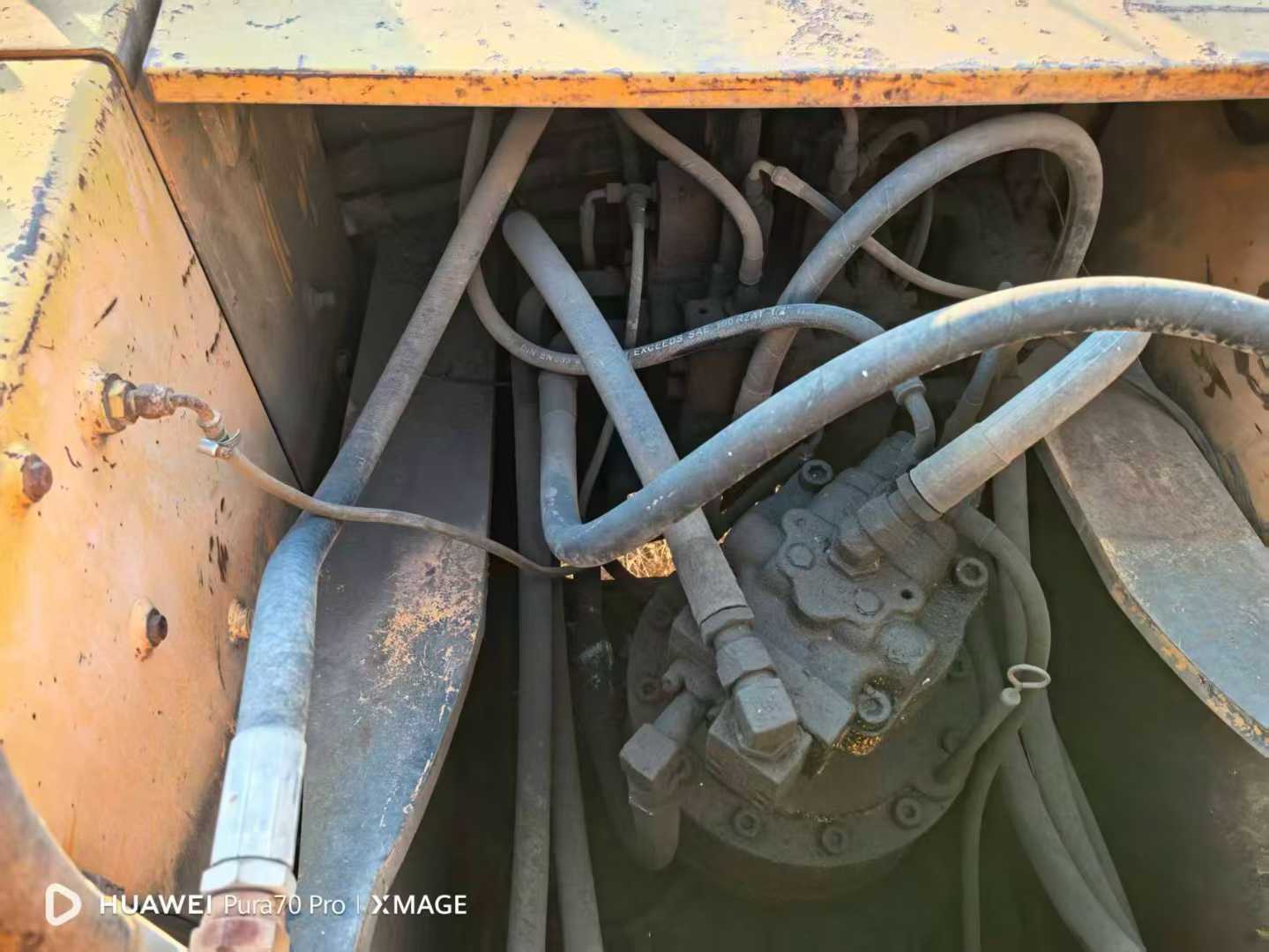 Used Hyundai R305LVS Excavator 2016 Model / 2