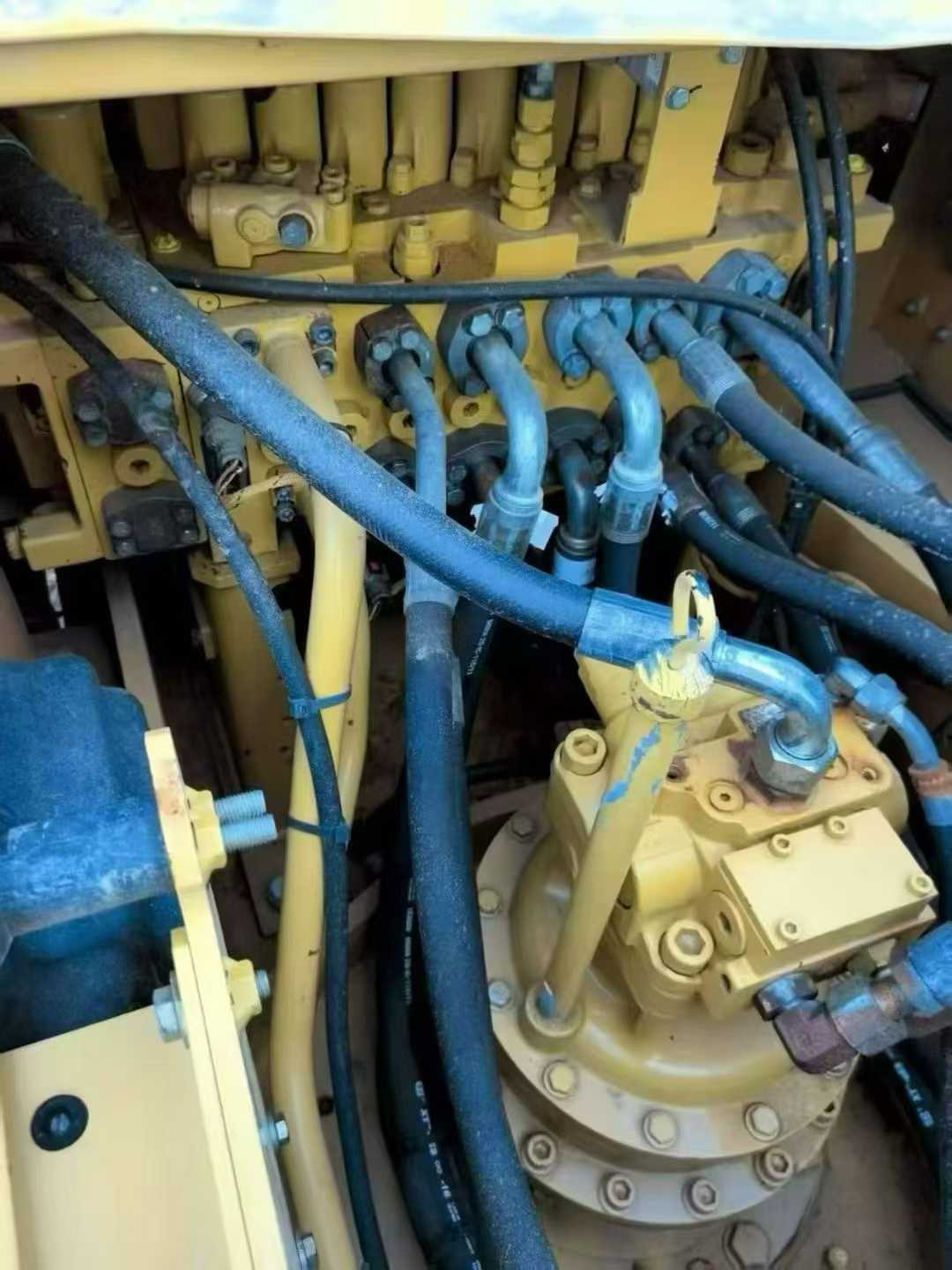 Used Caterpillar 323 Excavator 2019 Model / 8