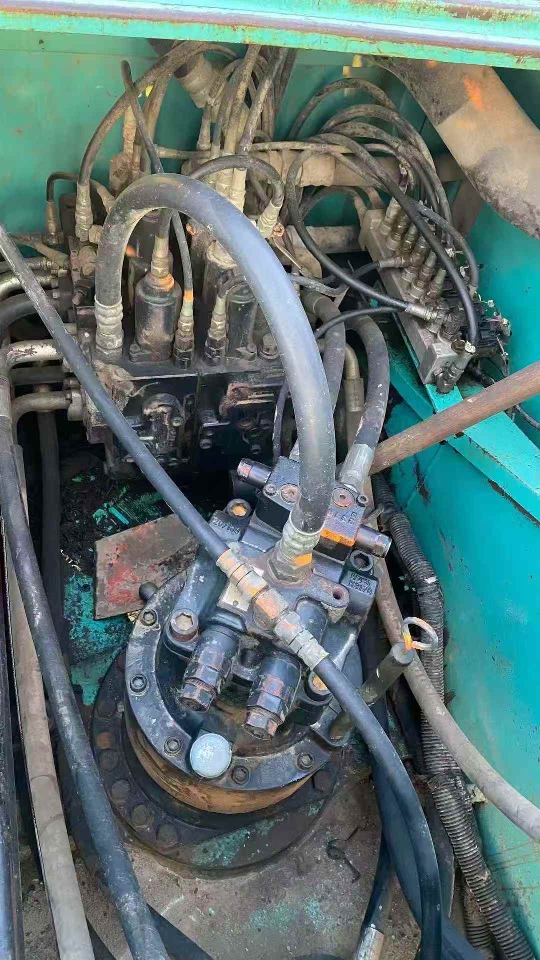 Used Kobelco SK210 Excavator 2016 Model / 5