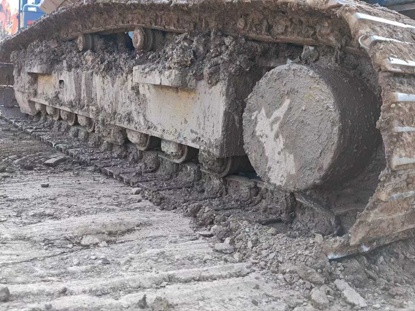 Used XCMG XE225DK Excavator 2021 Model / 4